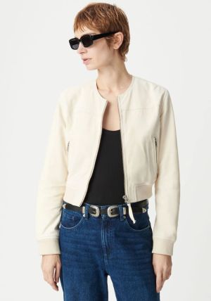 Beige clair