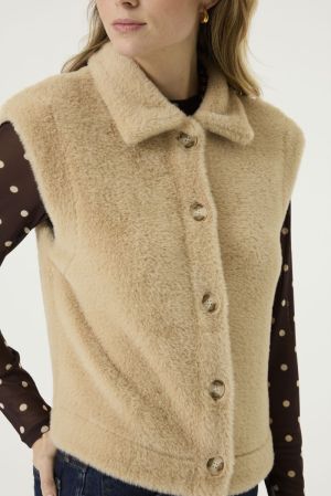 Winter Camel 49