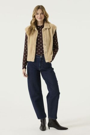 Winter Camel 49